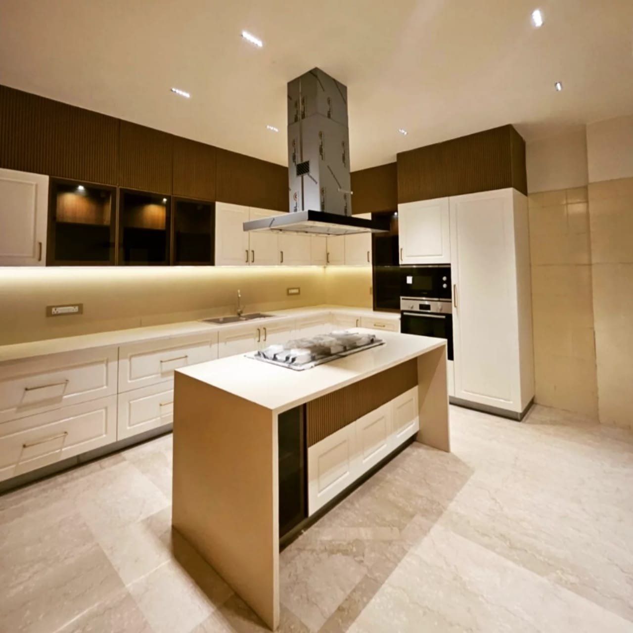 property_images/1756991008_68b98e20dd54d.jpeg