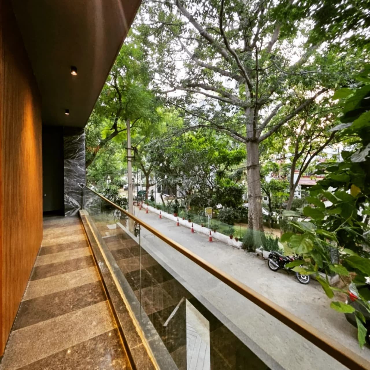 property_images/1757162937_68bc2db963177.jpeg