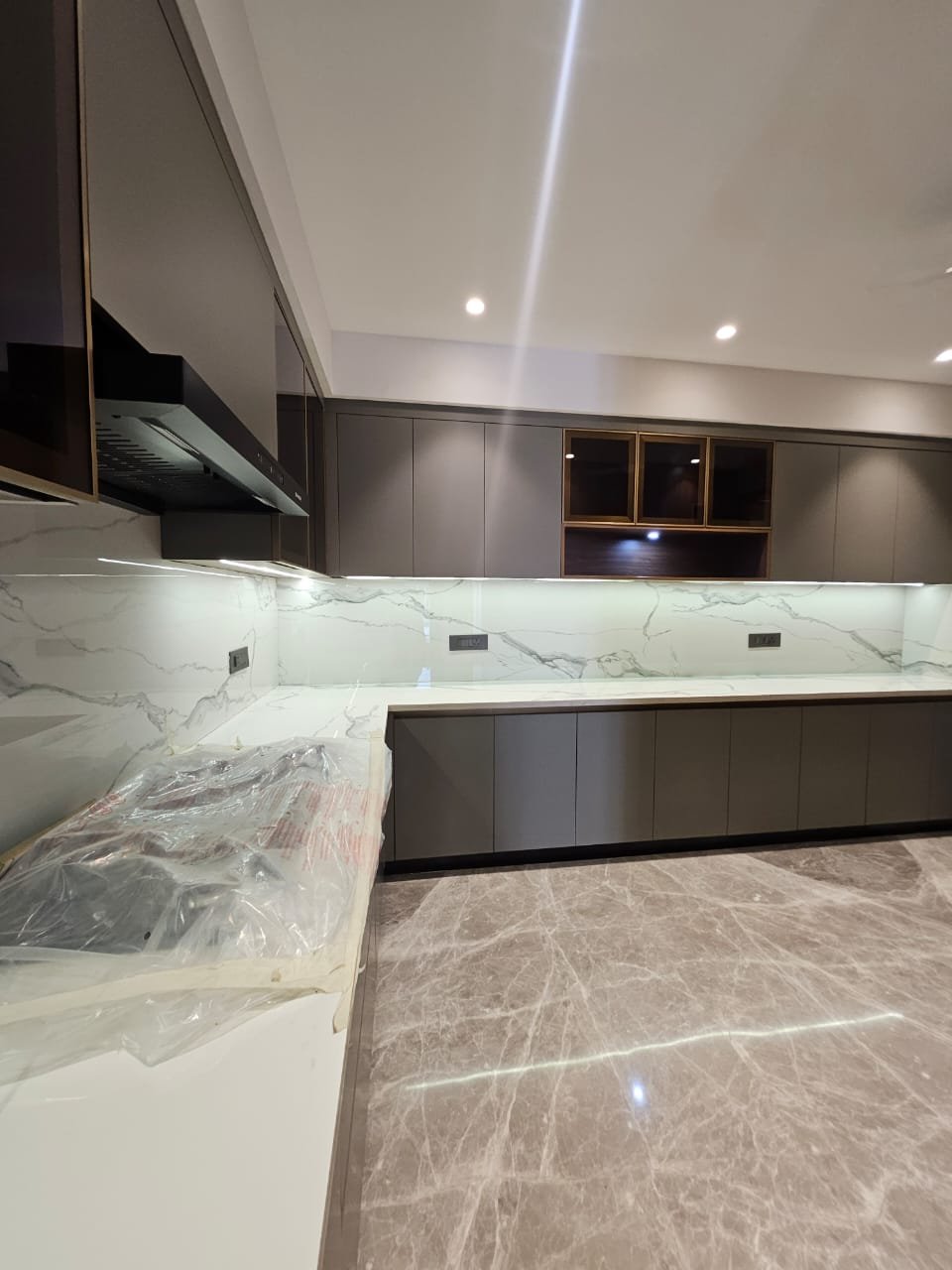 property_images/1757410556_68bff4fc165c5.jpeg