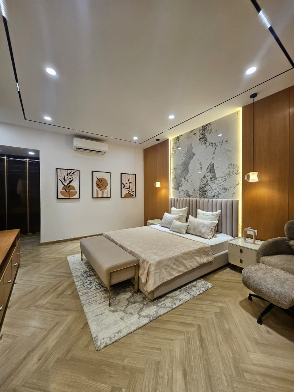 property_images/1757415354_68c007ba802ce.jpeg