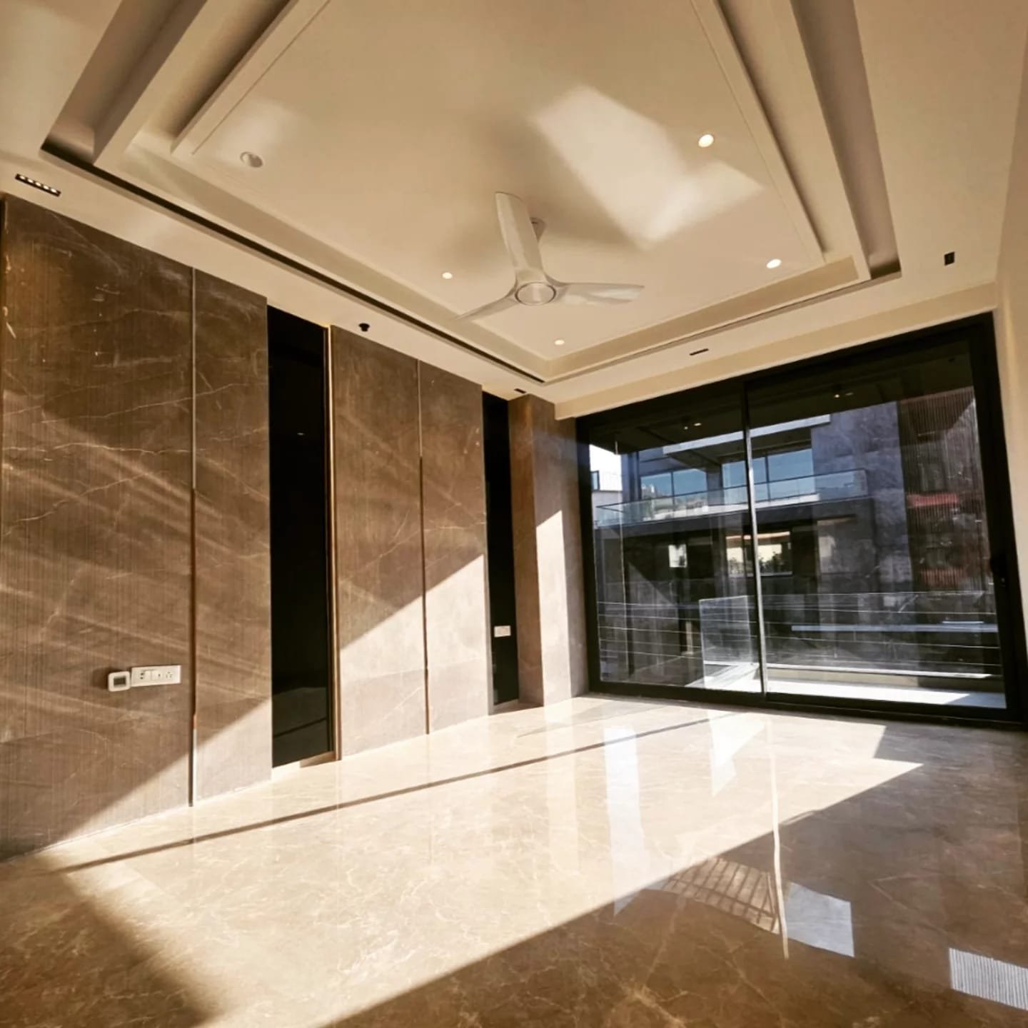 property_images/1760006161_68e7901112c7b.jpeg