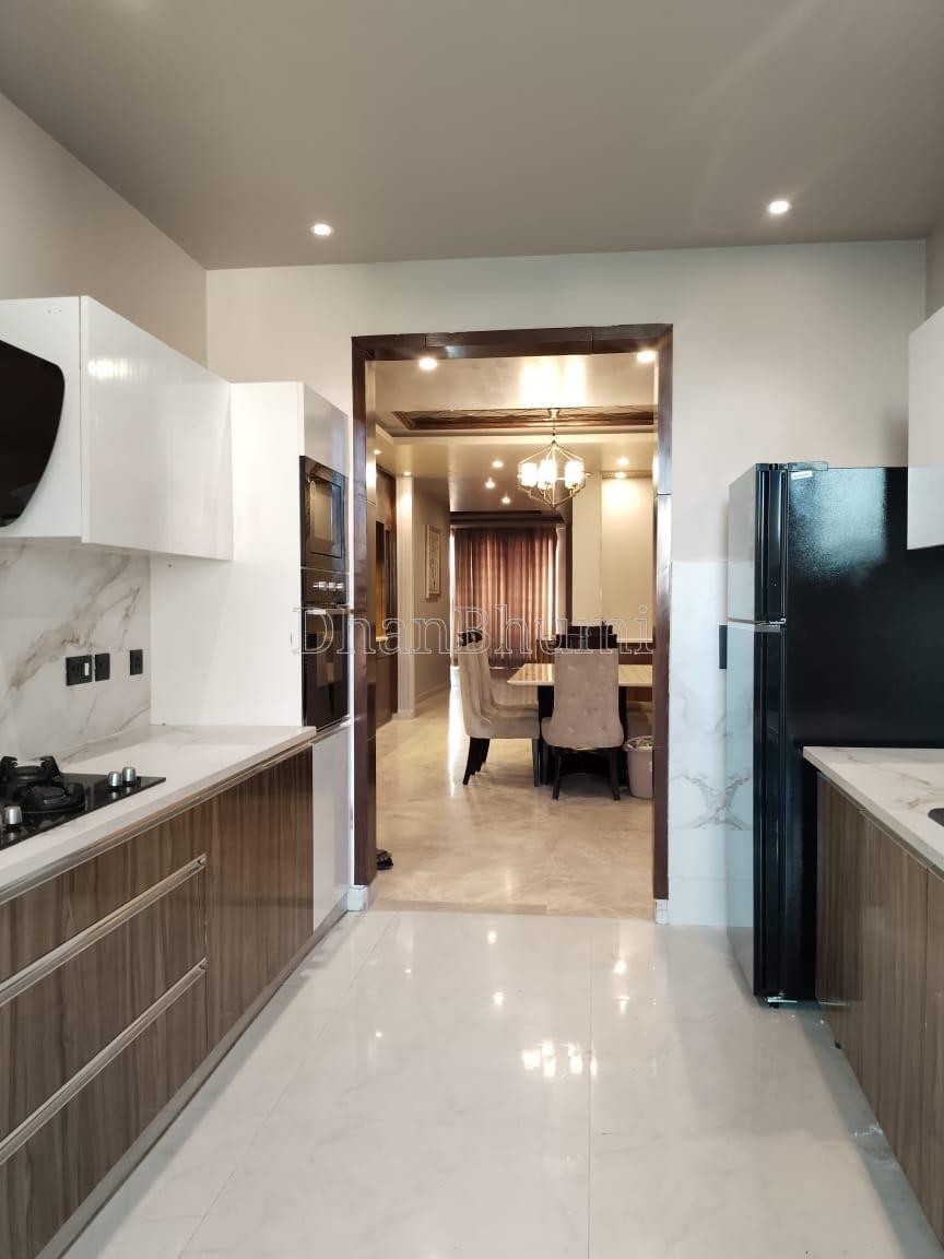 property_images/1766645925_694ce0a5c7bd9.jpeg
