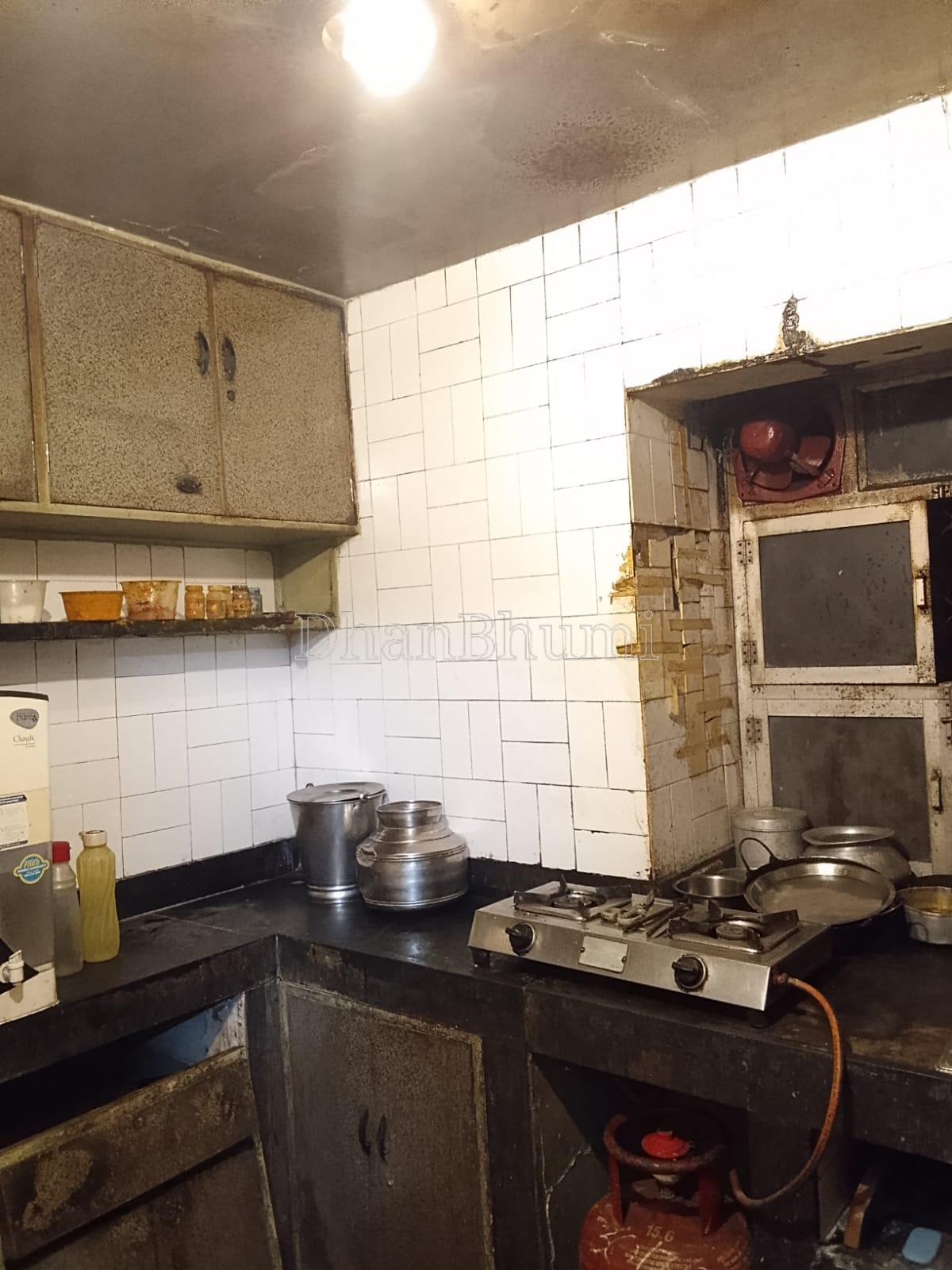 property_images/1771239675_6992f8fbebee4.jpeg