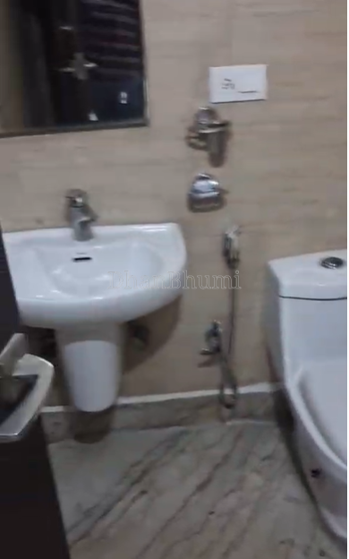 property_images/1772703321_69a94e592a399.png
