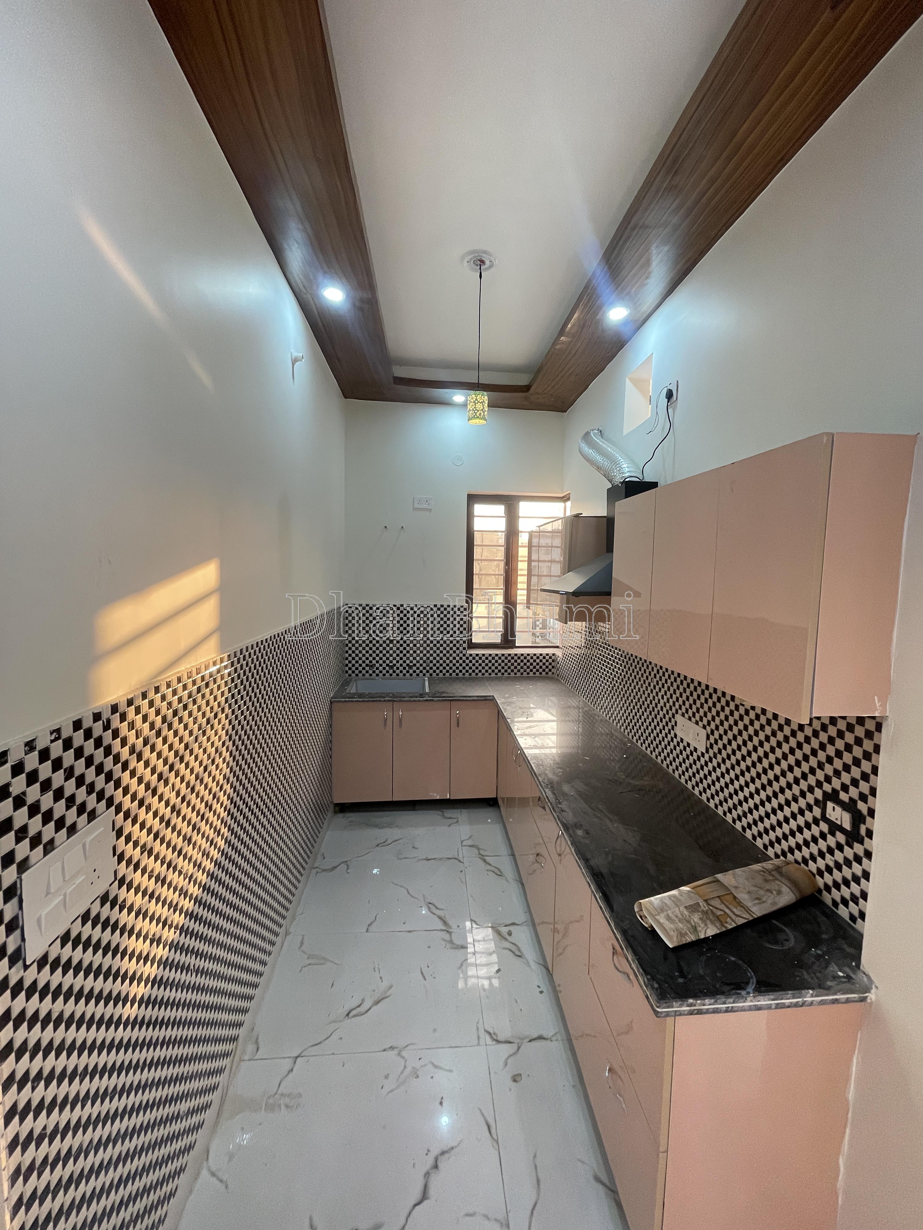 property_images/1772826563_69ab2fc339e80.jpg
