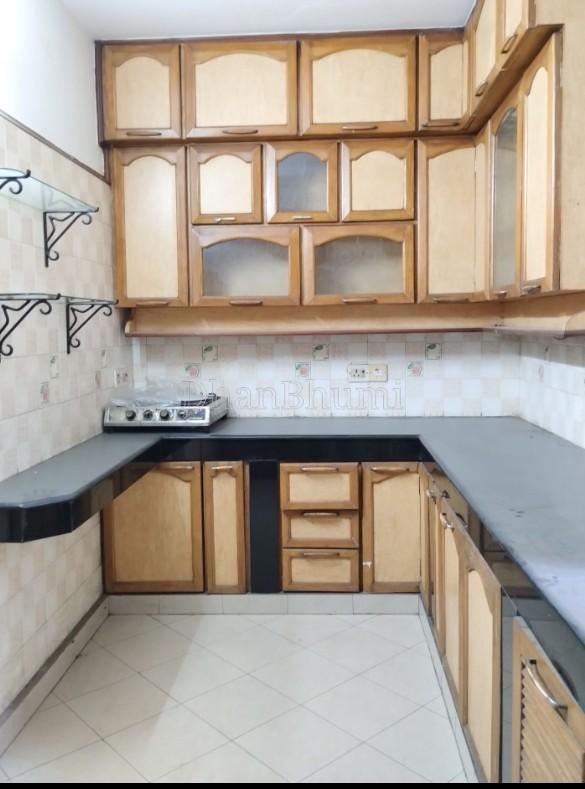 property_images/1772875647_69abef7f45e3f.jpg