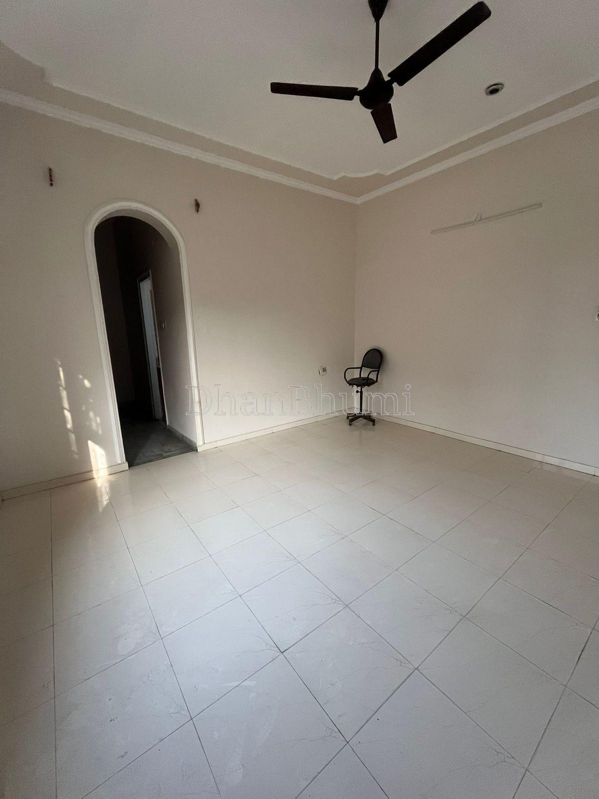 property_images/1773566988_69b67c0cec4b6.jpeg