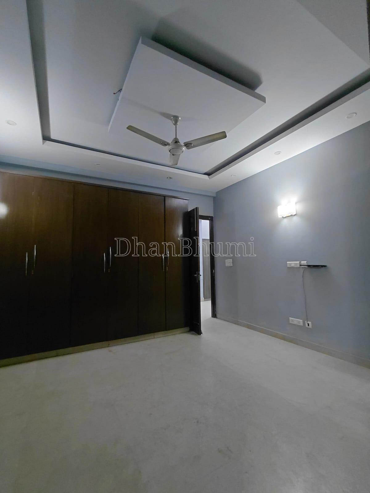 property_images/1773653402_69b7cd9a27ad4.jpeg