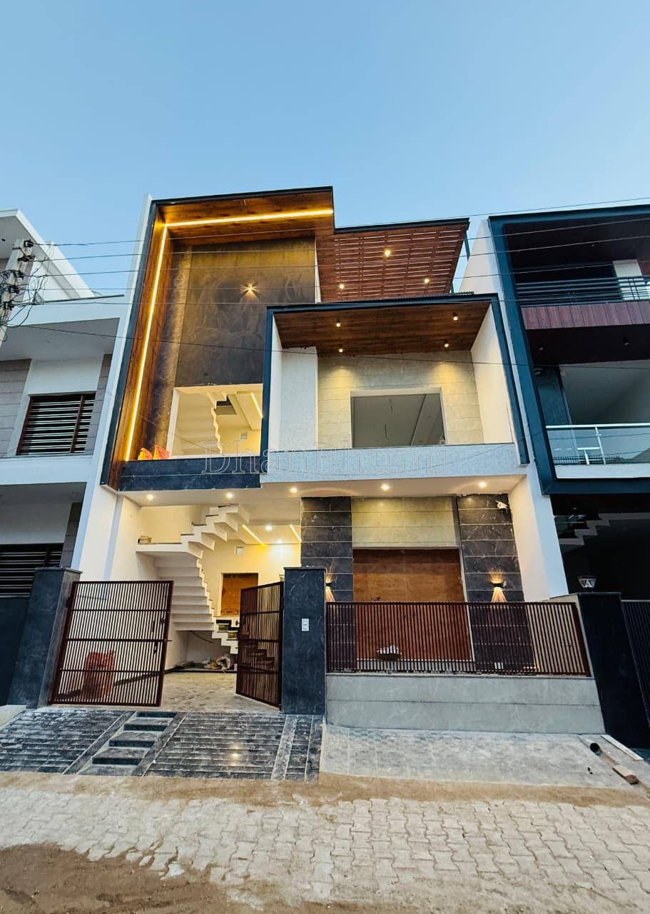 property_images/1773740300_69b9210c34540.jpeg