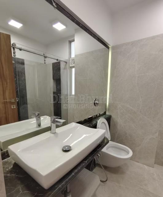 property_images/1773986062_69bce10e6f605.jpg