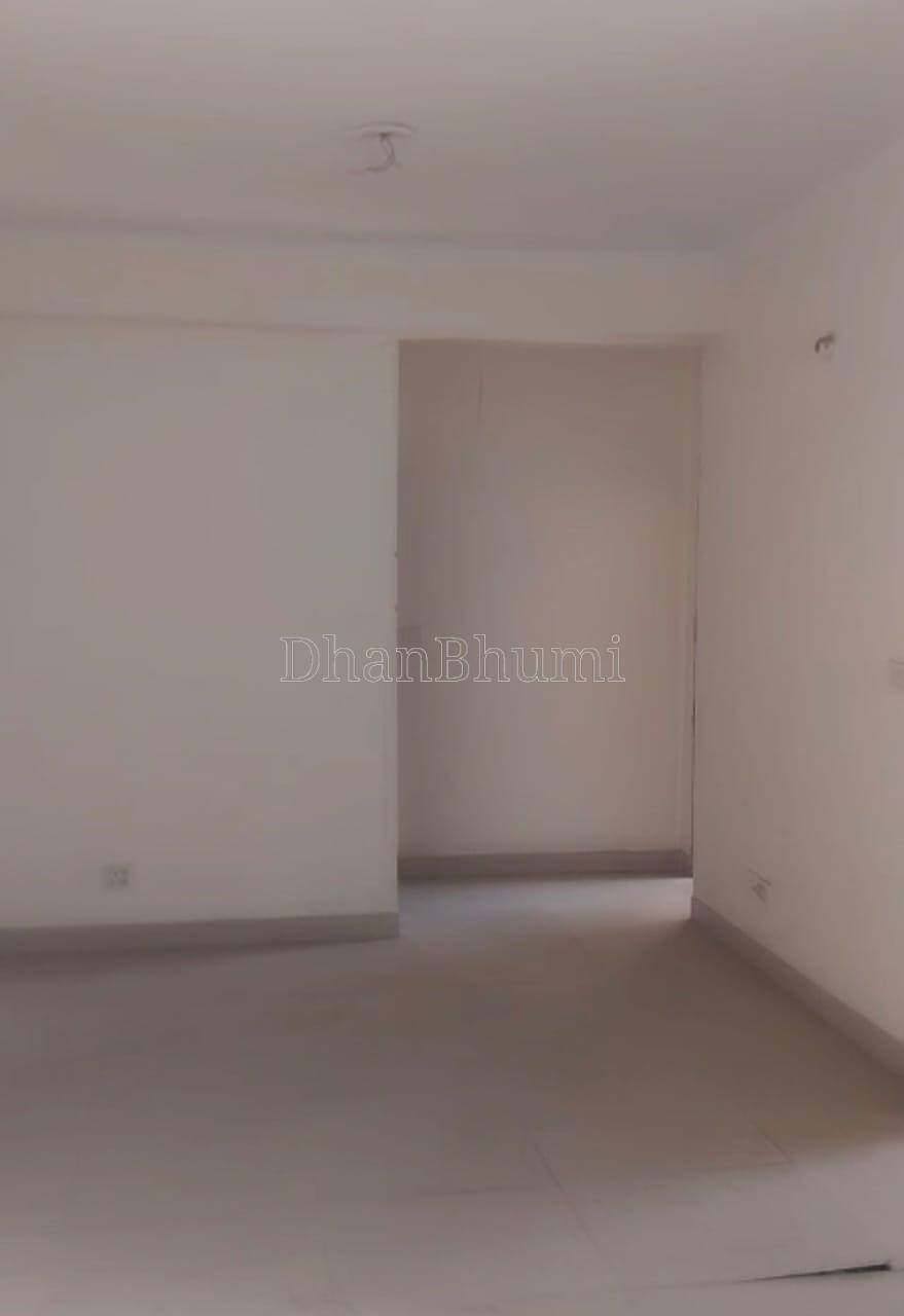 property_images/1773999989_69bd1775895b2.jpeg