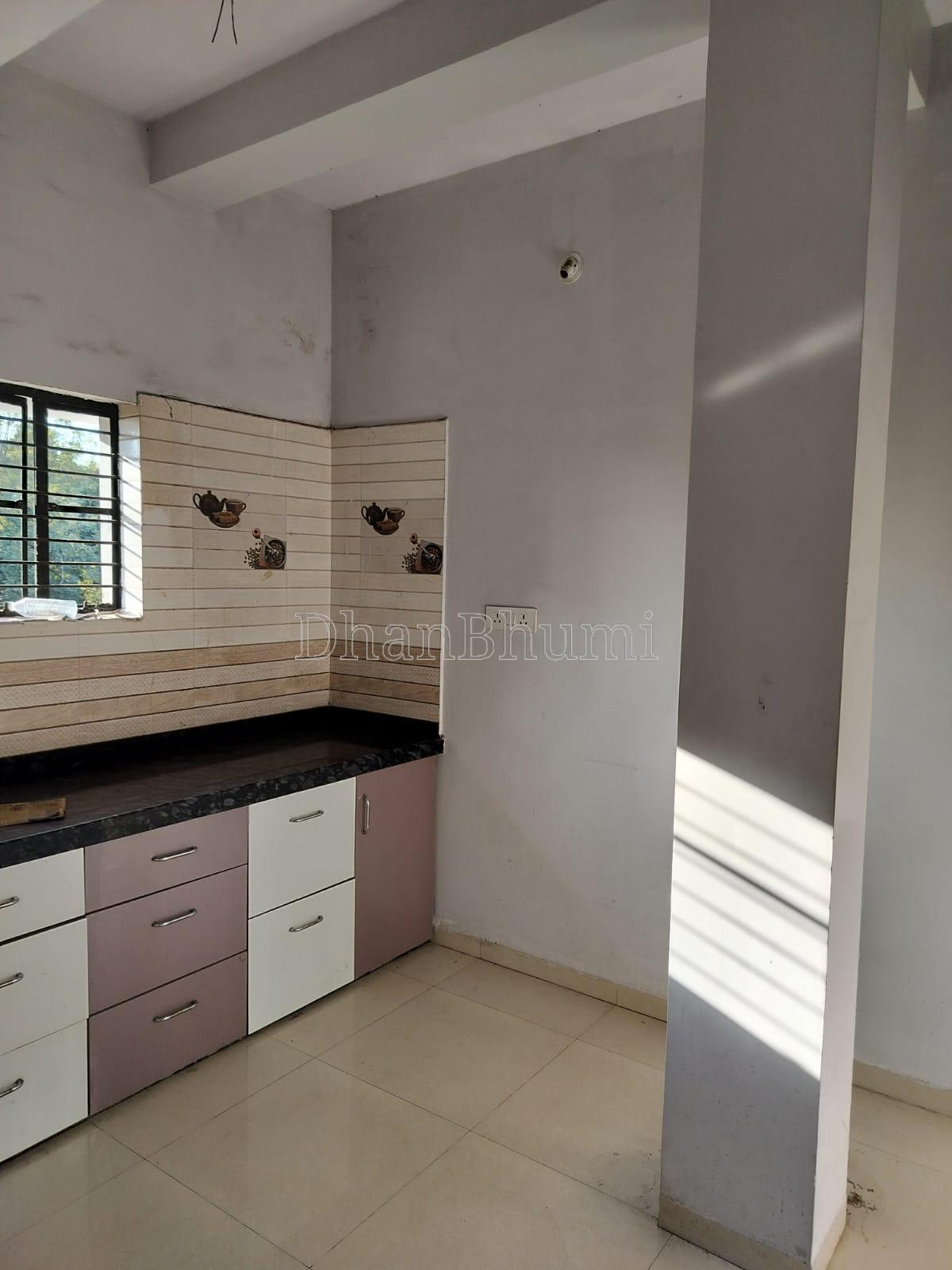 property_images/1774259548_69c10d5c58784.jpeg