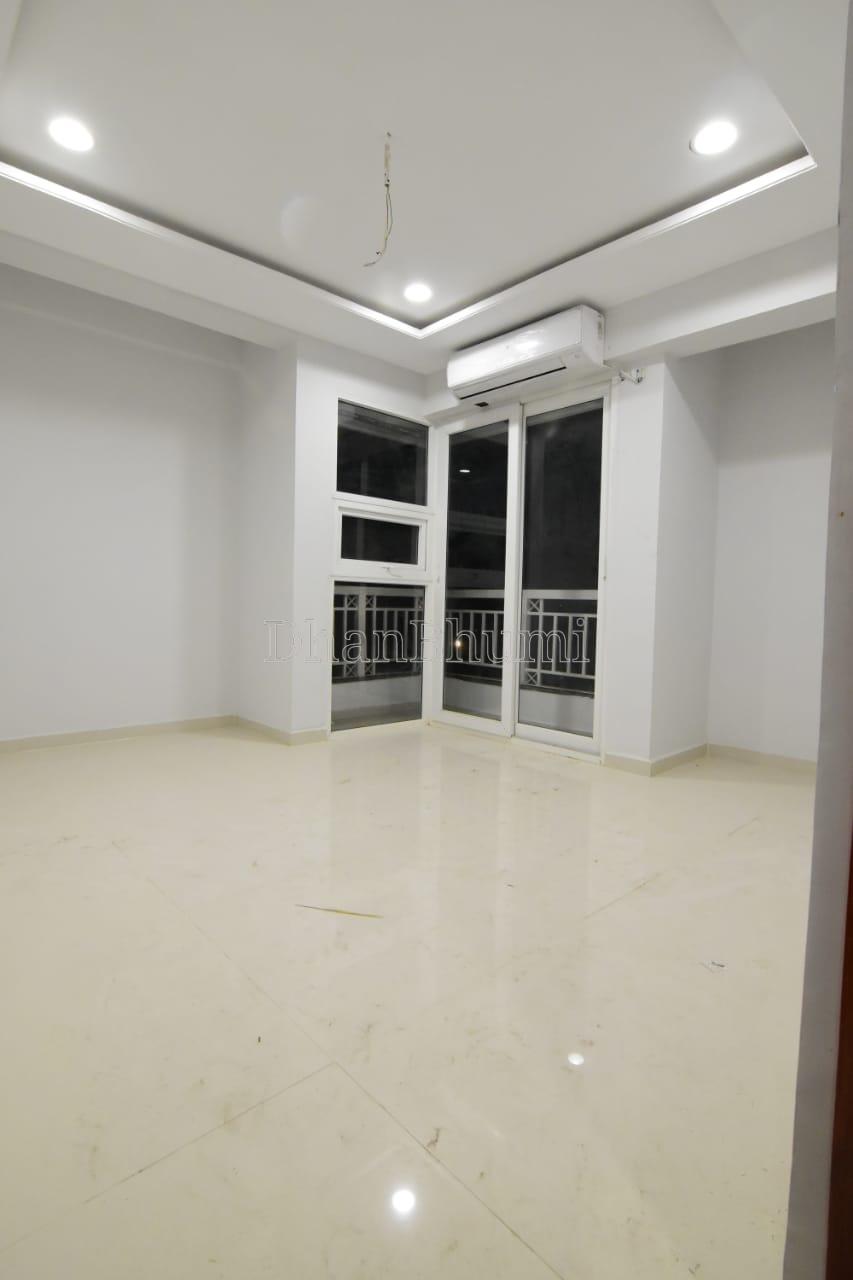 property_images/1774954217_69cba6e9c41b2.jpeg