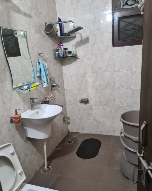 property_images/1775039603_69ccf473b8c86.PNG
