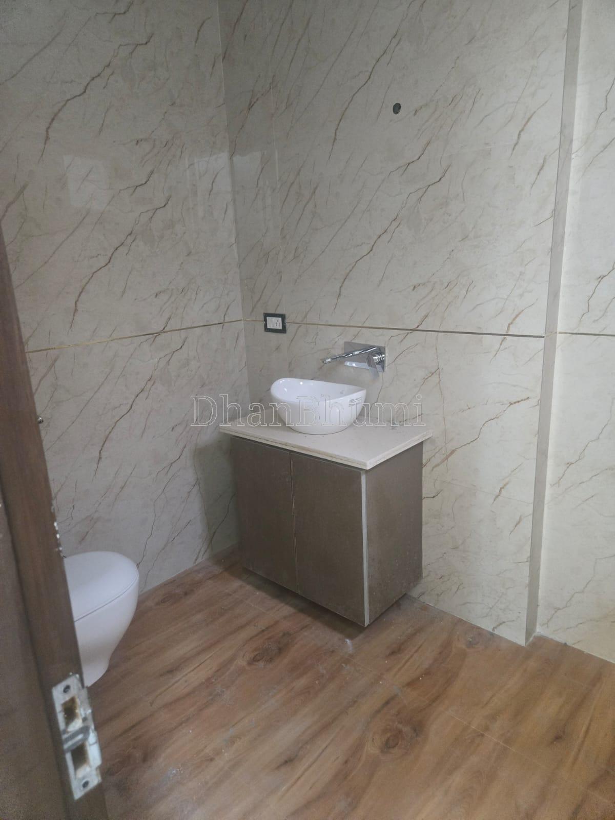property_images/1775118502_69ce28a6cd657.jpeg