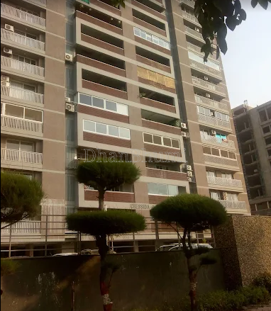 property_images/1775210337_69cf8f616b610.png