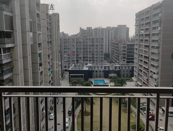 property_images/1775210337_69cf8f619cbac.png