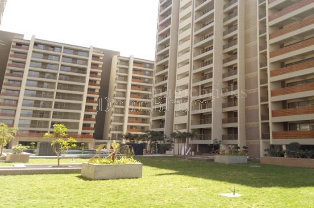 property_images/1775211467_69cf93cb0f1c9.png