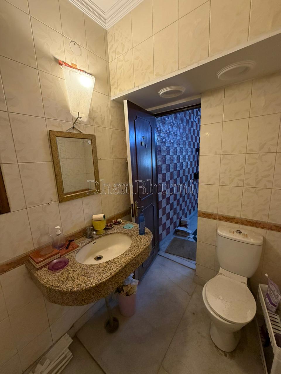 property_images/1775218410_69cfaeea5b1b5.jpeg