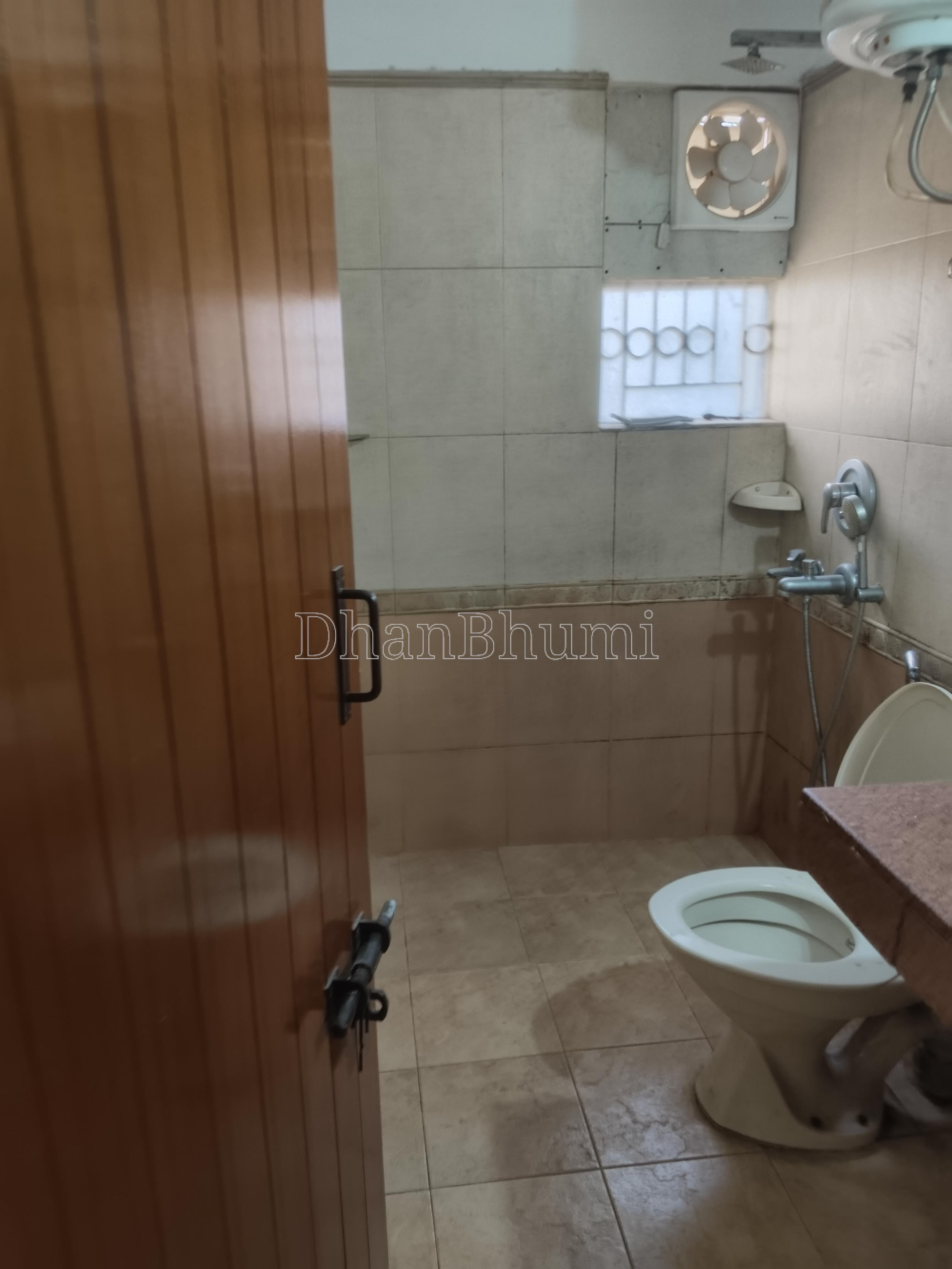property_images/1775284467_69d0b0f32cd89.jpg