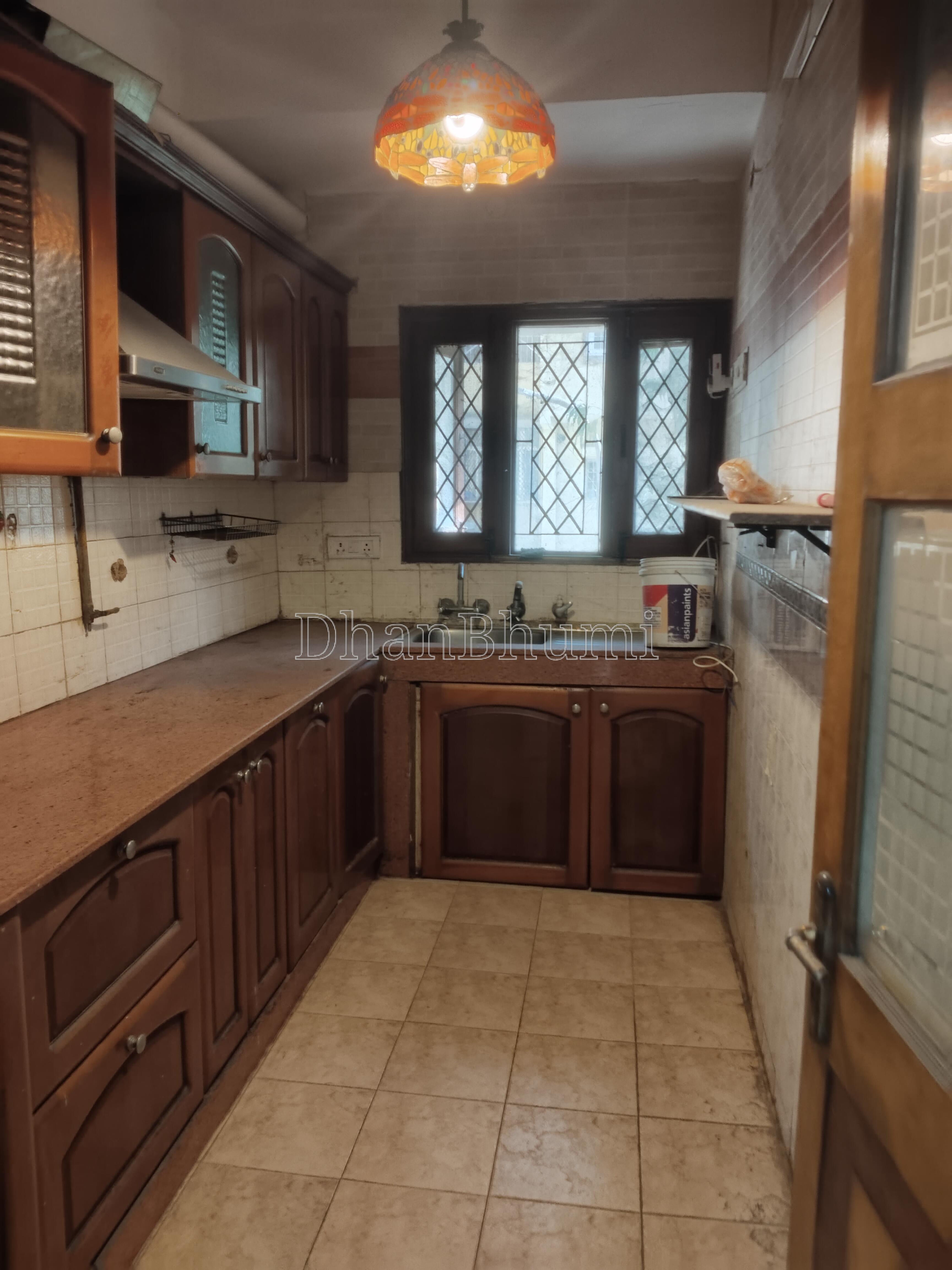 property_images/1775284468_69d0b0f460ea1.jpg