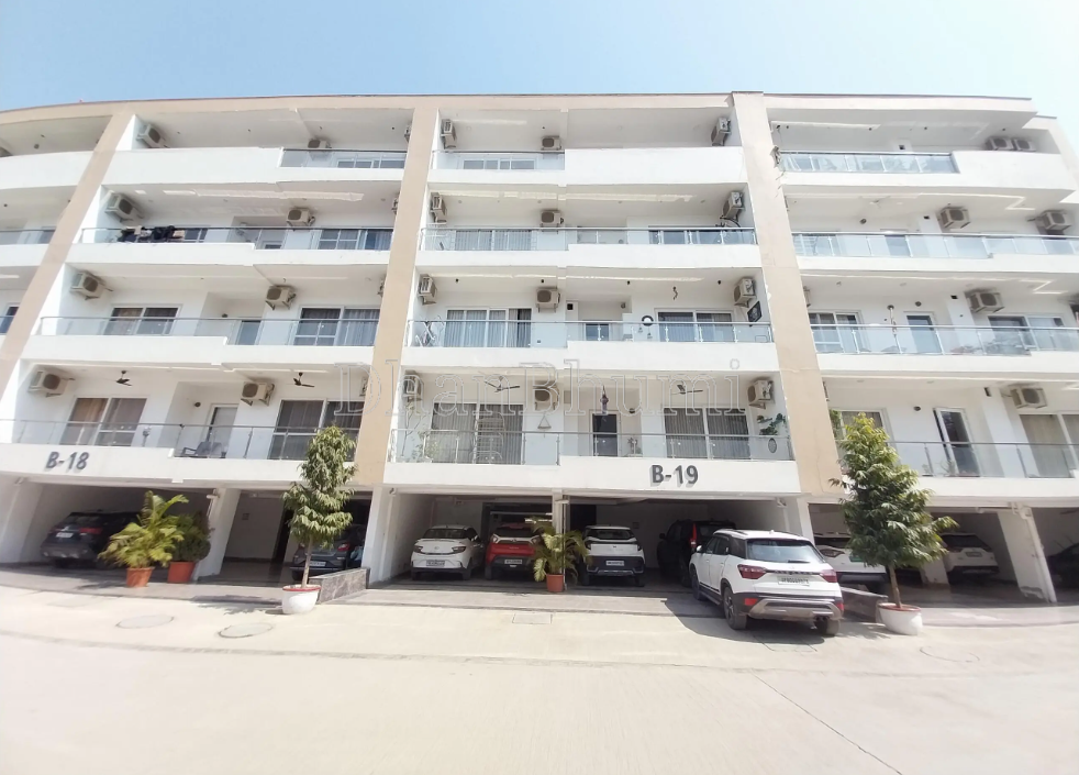 property_images/1775288032_69d0bee07ee85.png