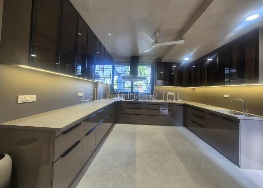 property_images/1775639195_69d61a9b78887.jpg