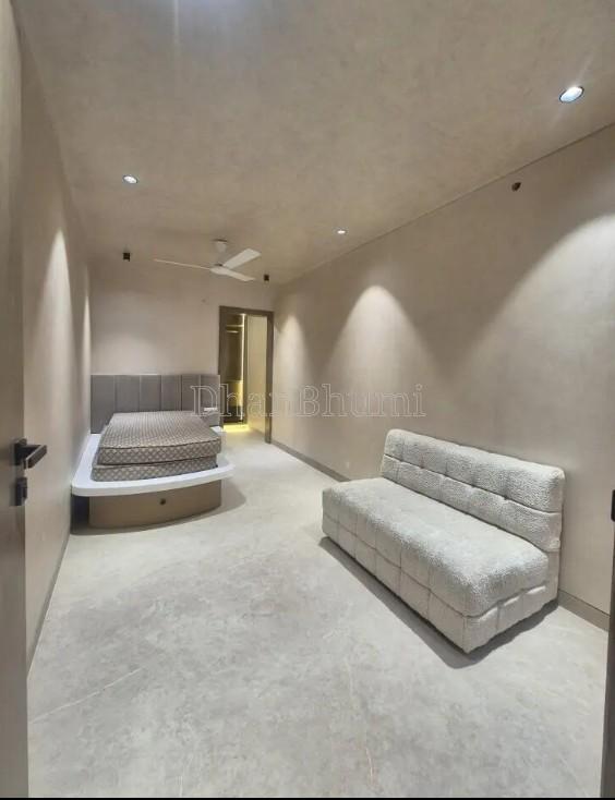property_images/1775639195_69d61a9b86e45.jpg