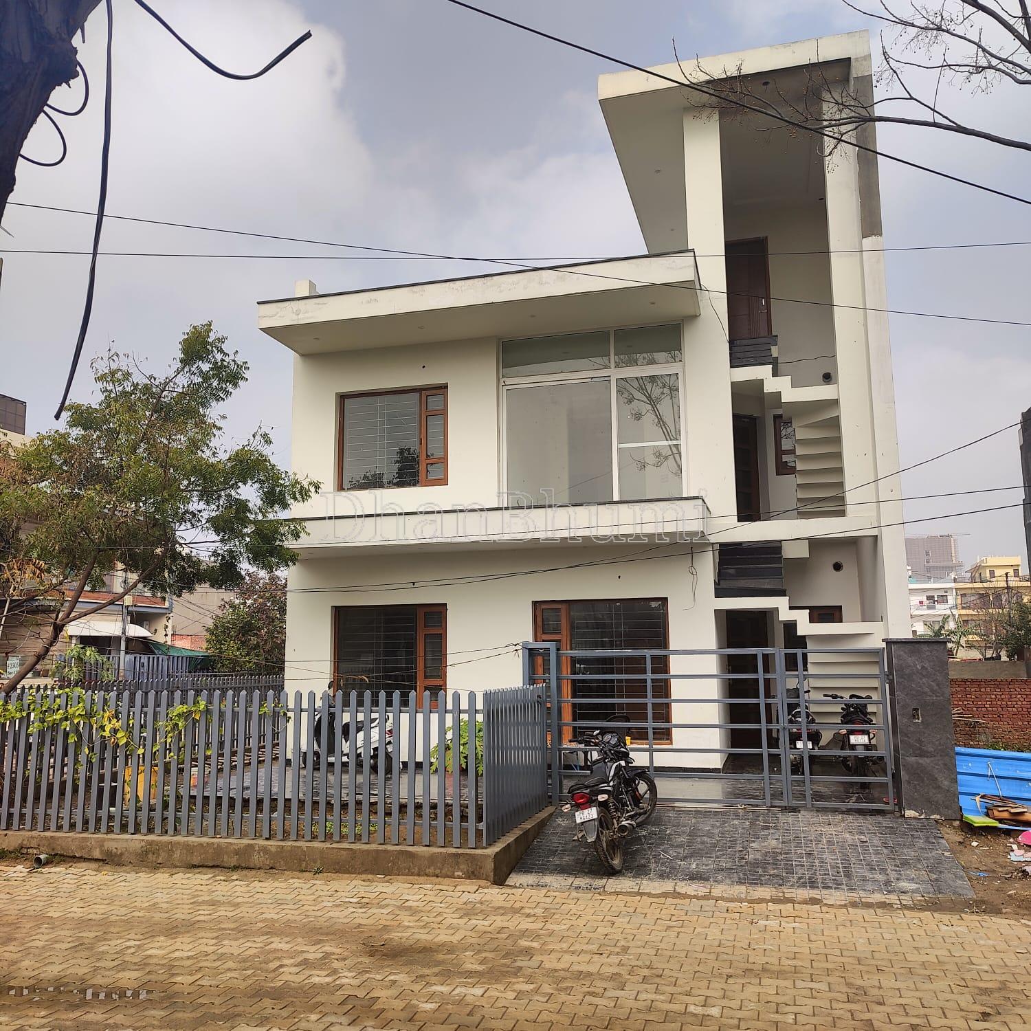 property_images/1775900331_69da16ab6b8f7.jpeg