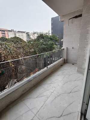 property_images/1776067112_69dca228bd4b1.jpeg