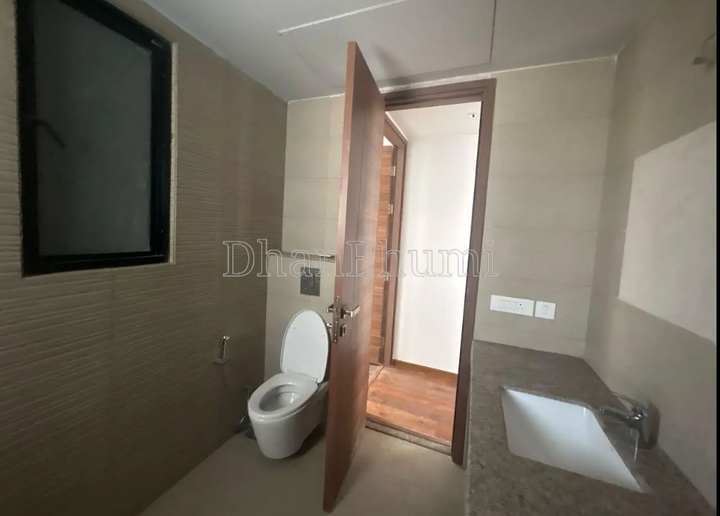 property_images/1776233041_69df2a5164ac7.png