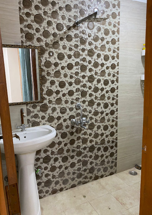 property_images/1776416413_69e1f69d56323.PNG