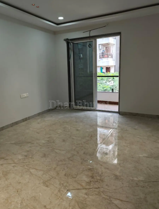 property_images/1776416734_69e1f7de857c0.png