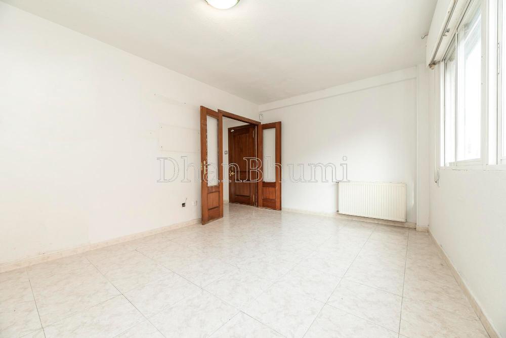 property_images/1776923793_69e9b49174889.jpg