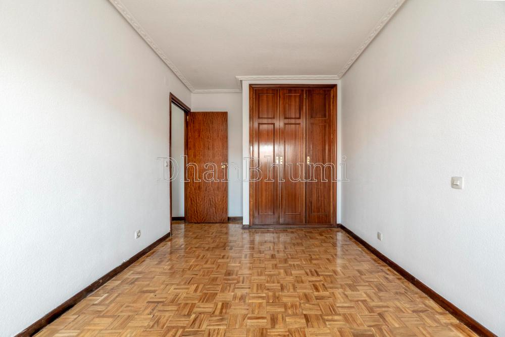 property_images/1776925498_69e9bb3a0b5e5.jpg
