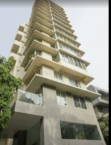 property_images/1777023381_69eb399531cc8.png