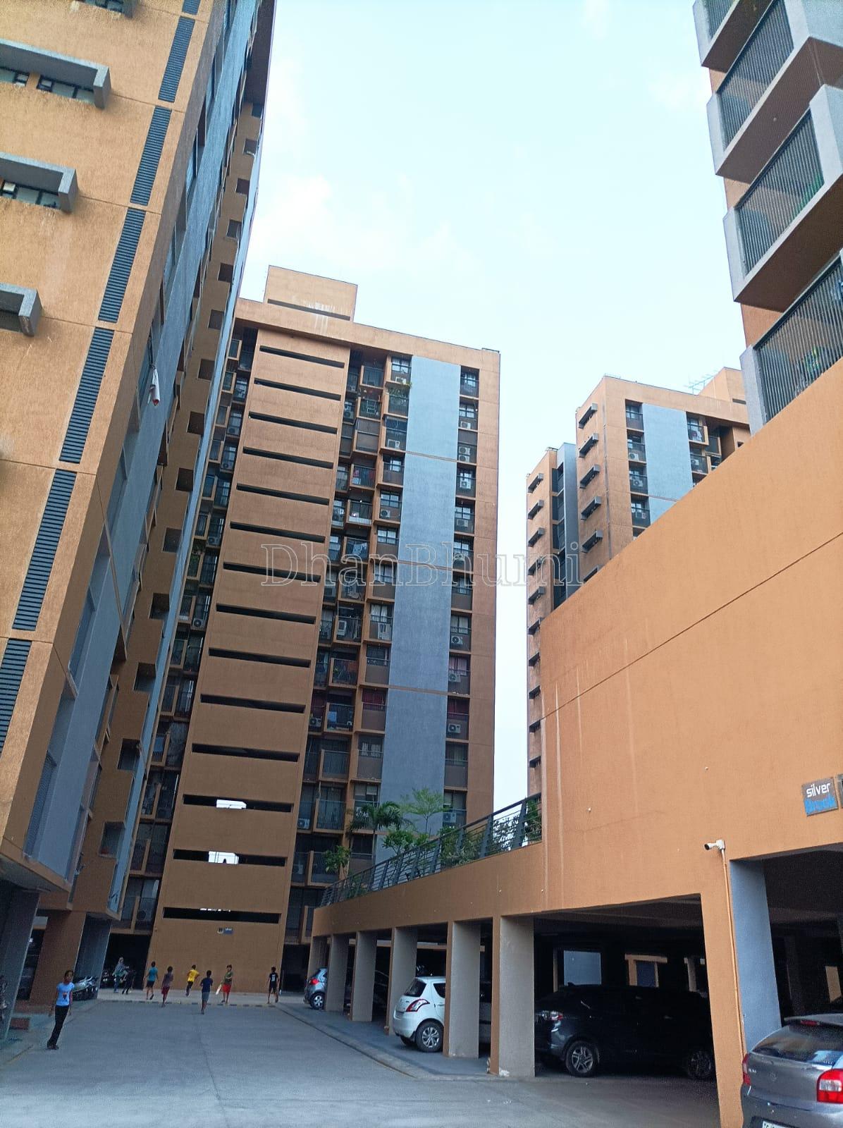 property_images/1777275323_69ef11bb50b24.jpeg
