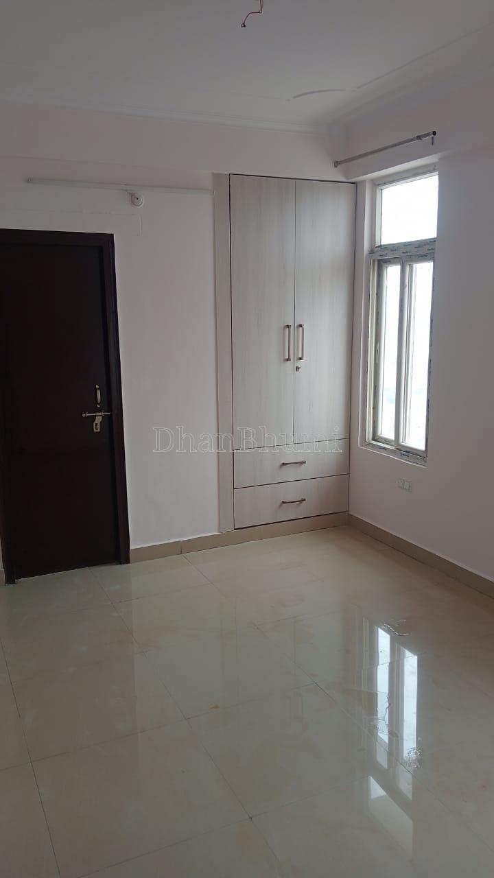 property_images/1777276527_69ef166f4ba8c.jpeg