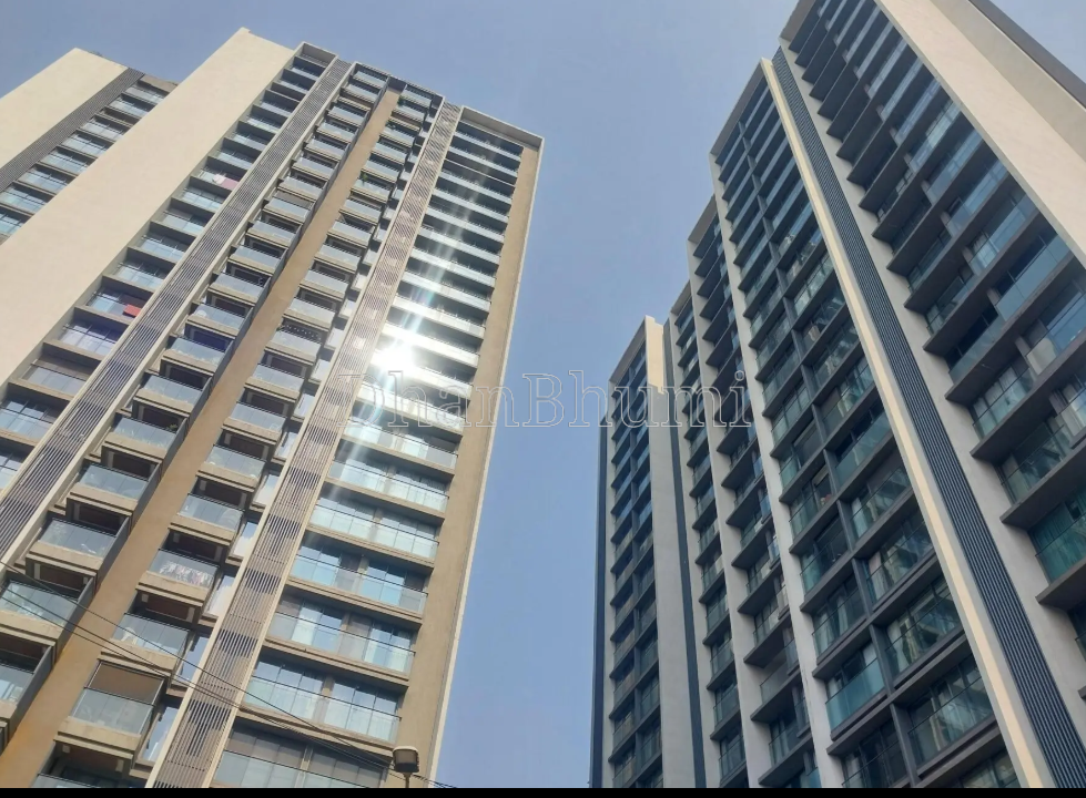 property_images/1777356392_69f04e68228aa.png