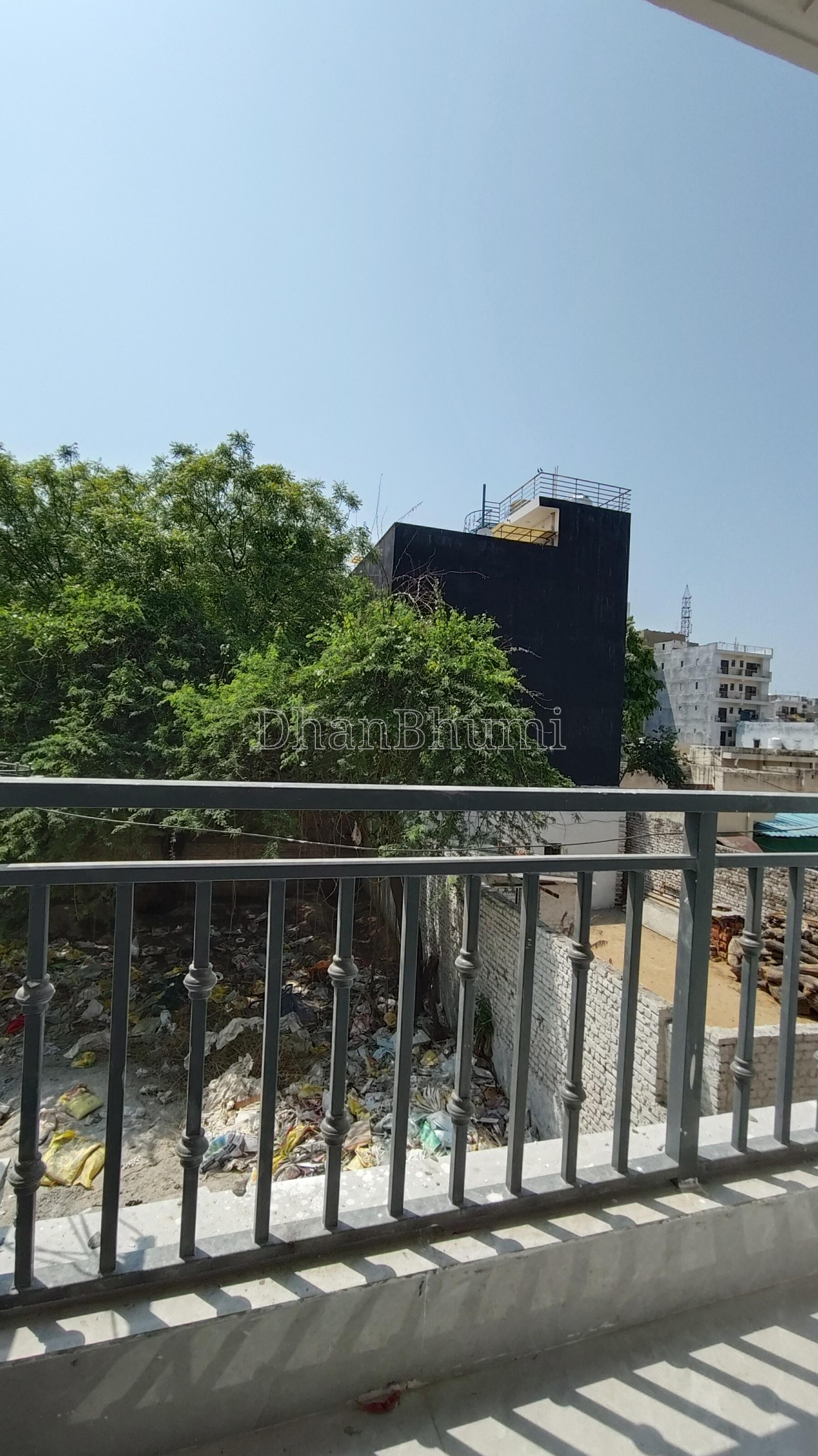 property_images/1_bhk_independent_builder_floor_in_delhi_1777900197_69f89aa52ac3f.jpg