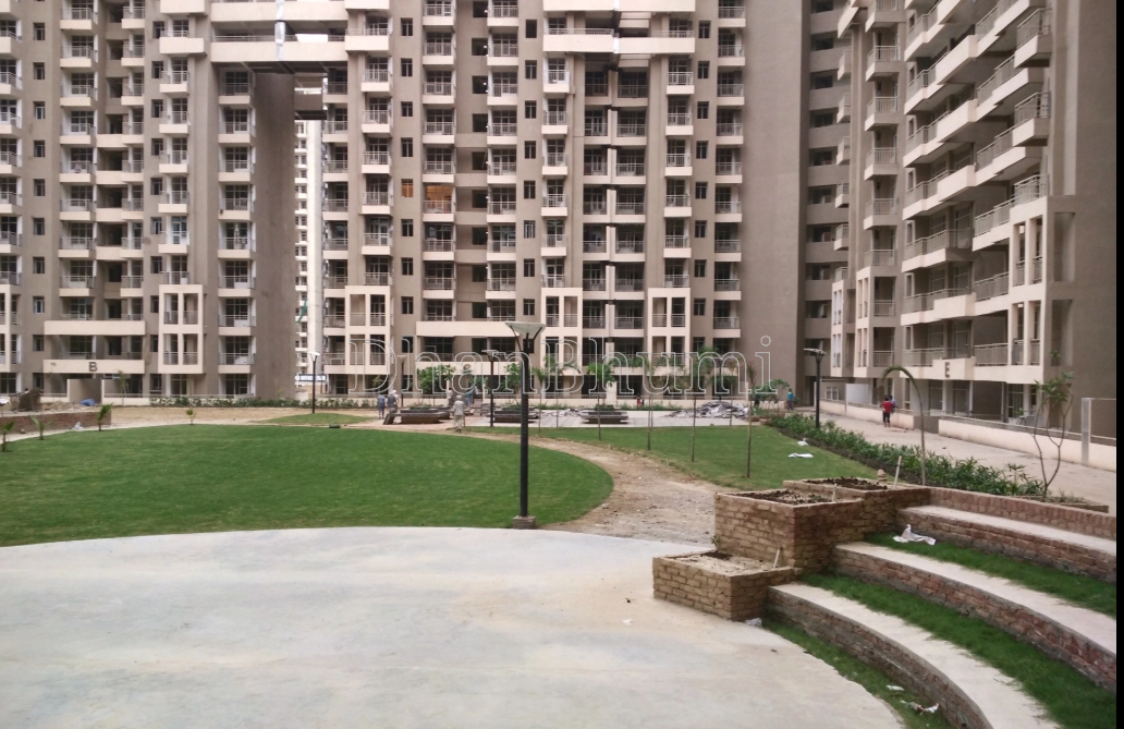property_images/2_bhk_flatapartment_in_greater_noida_1778231171_69fda7830aca9.png
