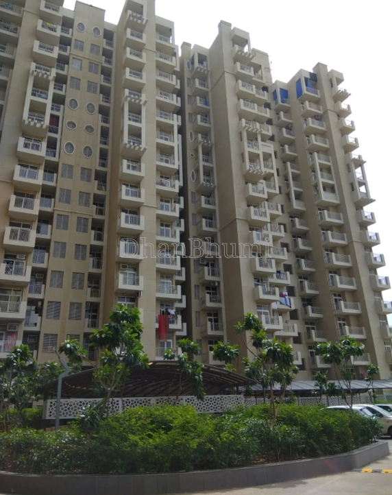 property_images/2_bhk_flatapartment_in_greater_noida_1778241638_69fdd0667f33b.png