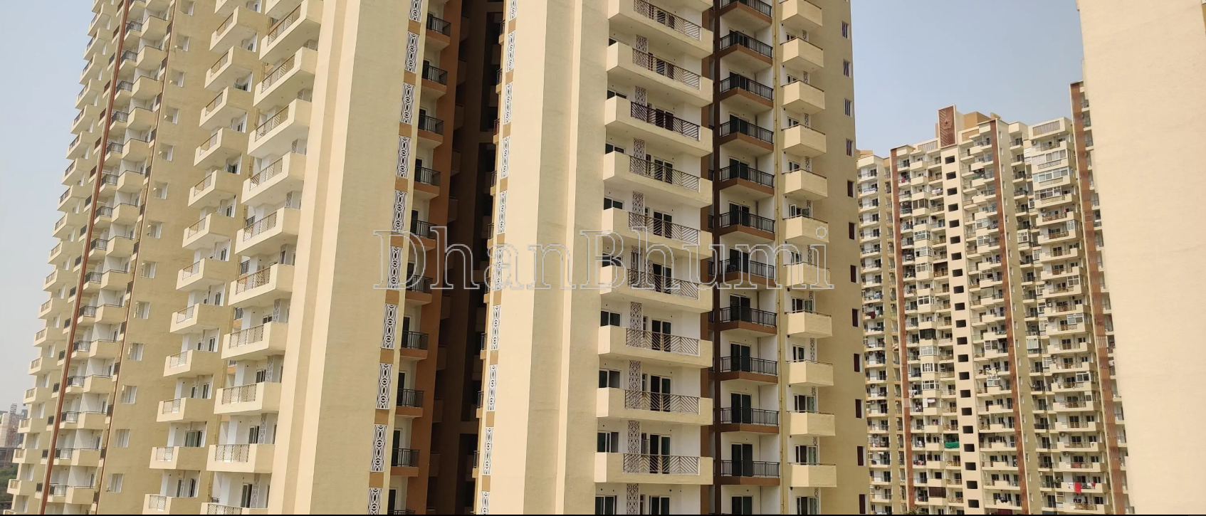 property_images/2_bhk_flatapartment_in_greater_noida_1778308493_69fed58d0707b.png