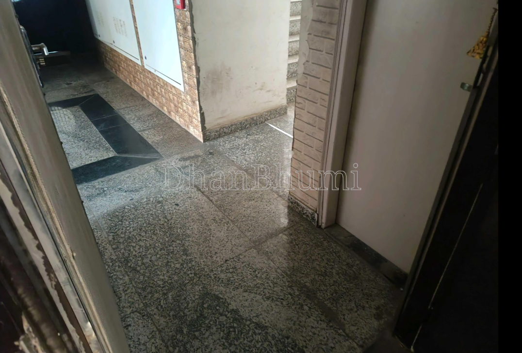 property_images/2_bhk_flatapartment_in_greater_noida_1778312333_69fee48d633e4.png