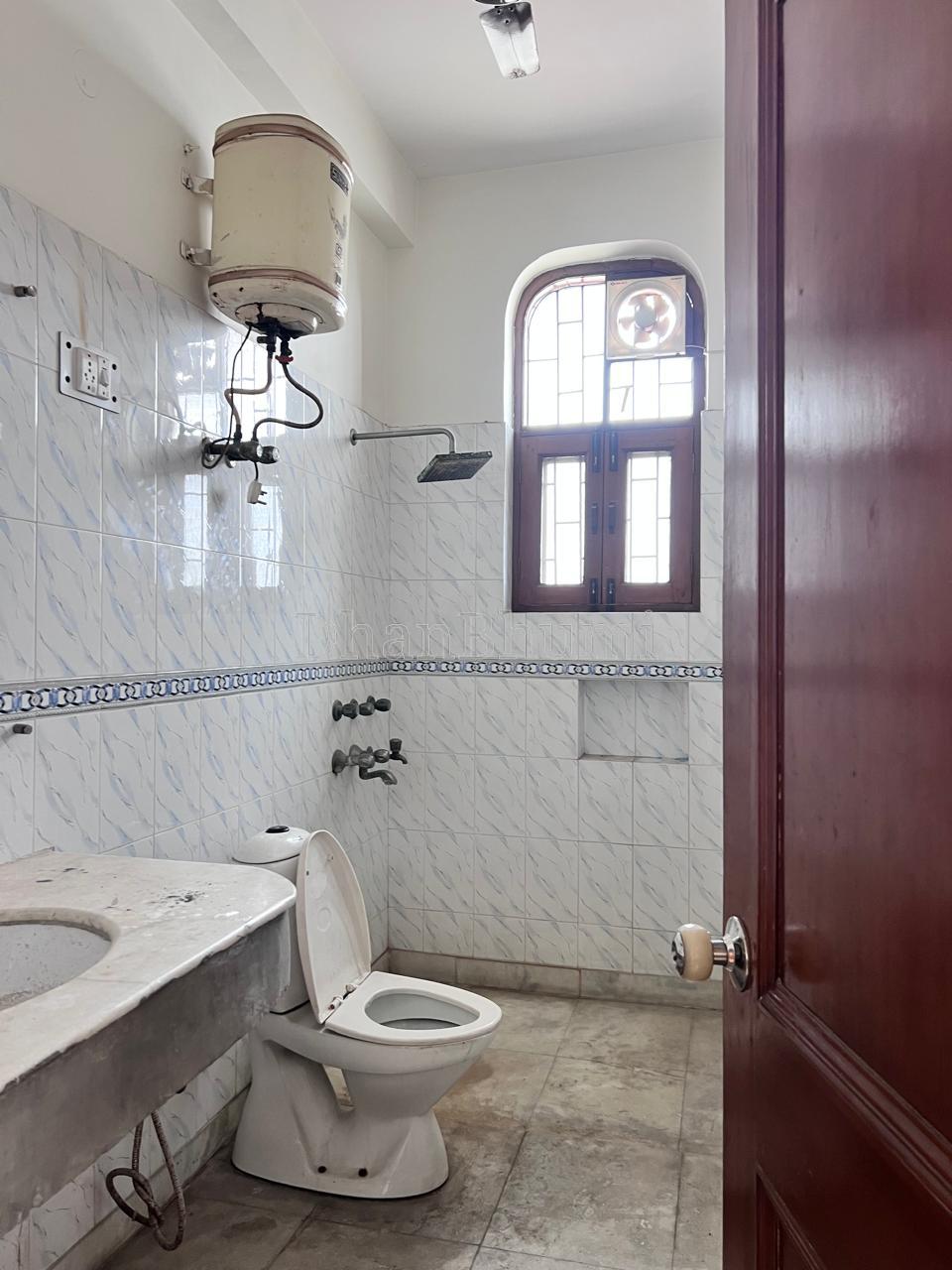 property_images/2_bhk_flatapartment_in_noida_1778477931_6a016b6b8523e.jpeg