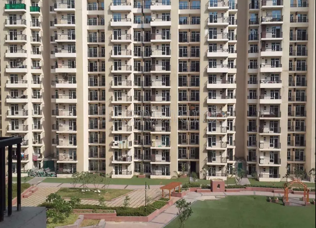 property_images/3_bhk_flatapartment_in_greater_noida_1778233783_69fdb1b7e582a.png