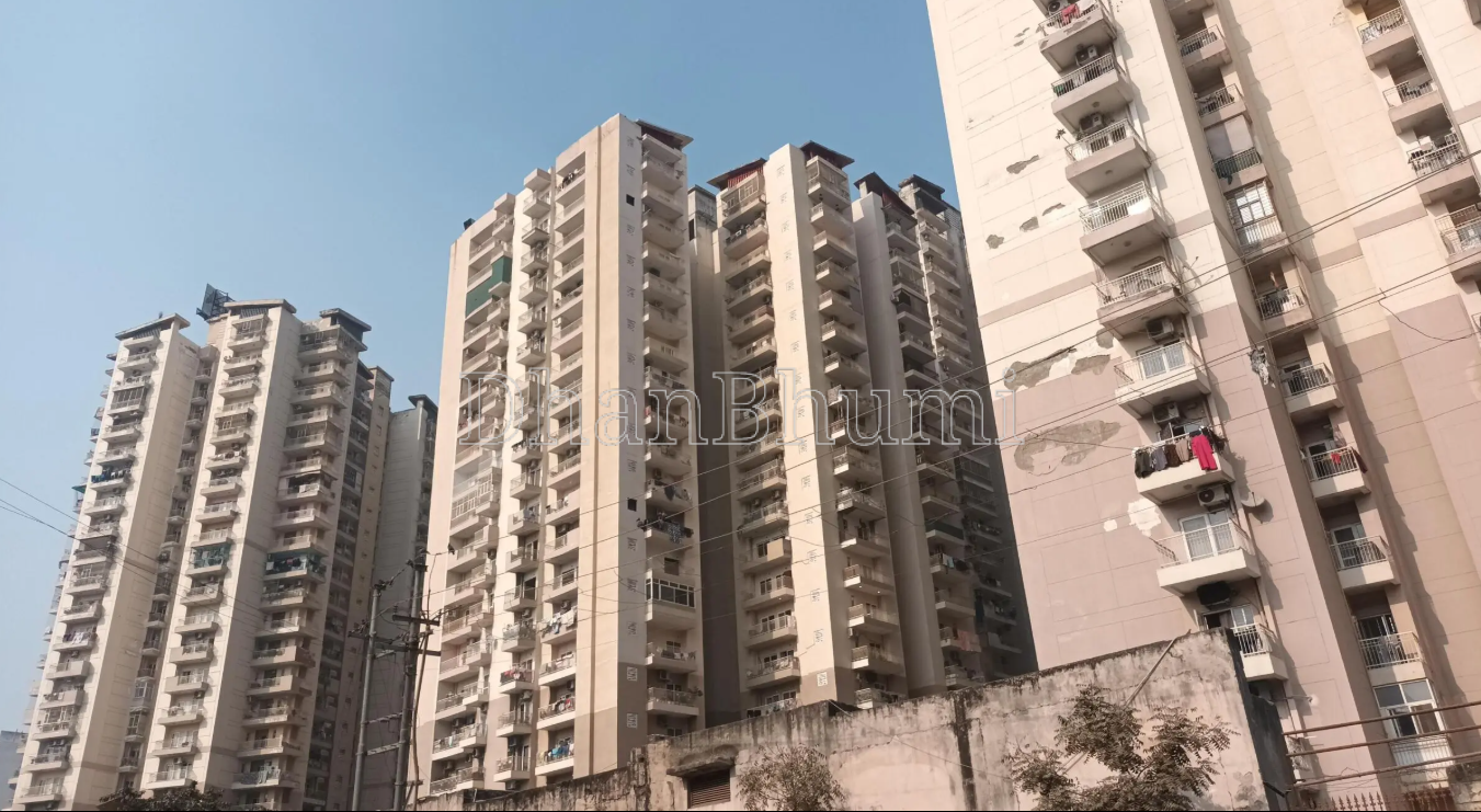 property_images/3_bhk_flatapartment_in_greater_noida_1778310826_69fedeaad0a4b.png