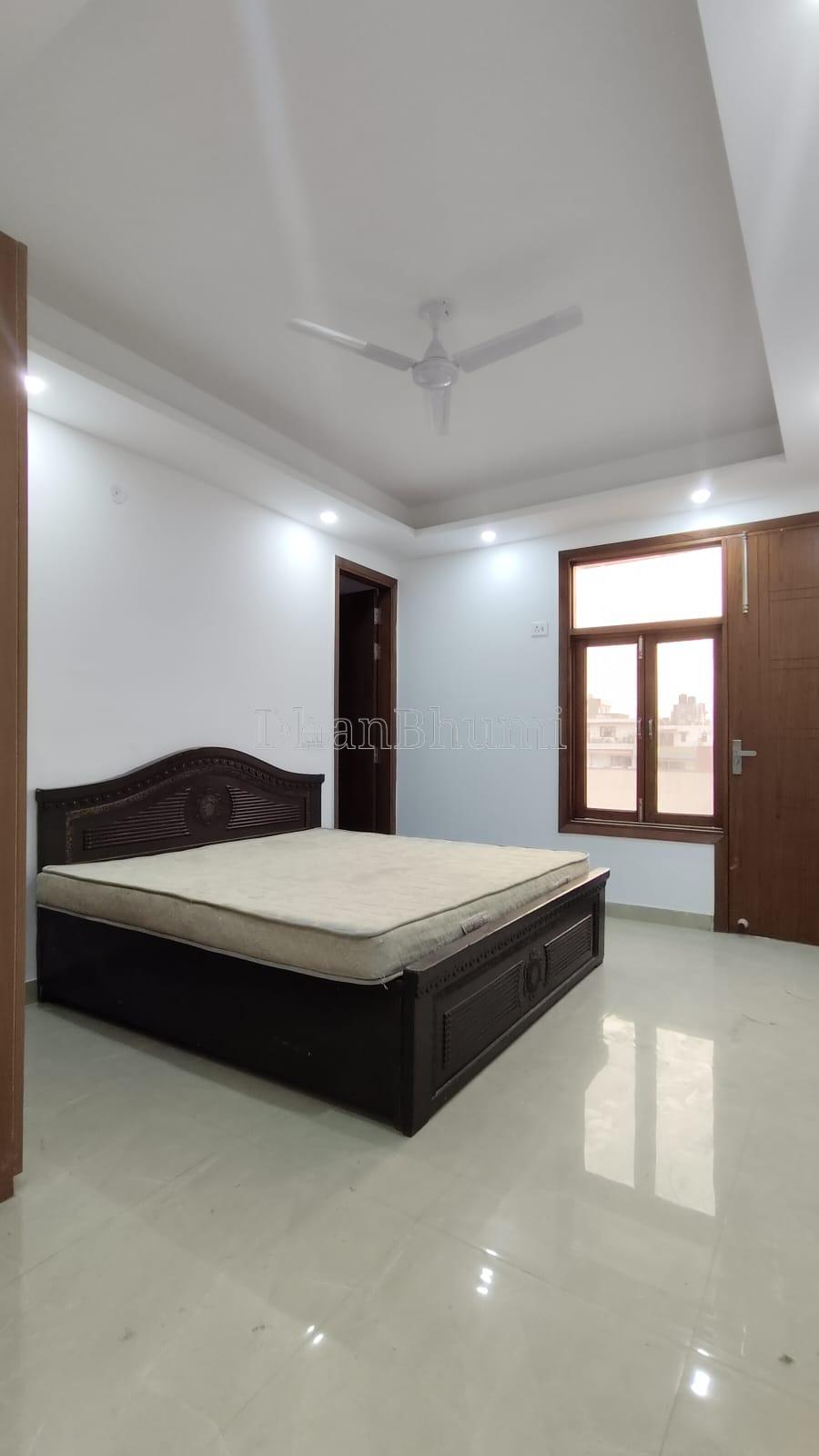 property_images/3_bhk_independent_builder_floor_in_delhi_1777899579_69f8983bb8ff9.jpg