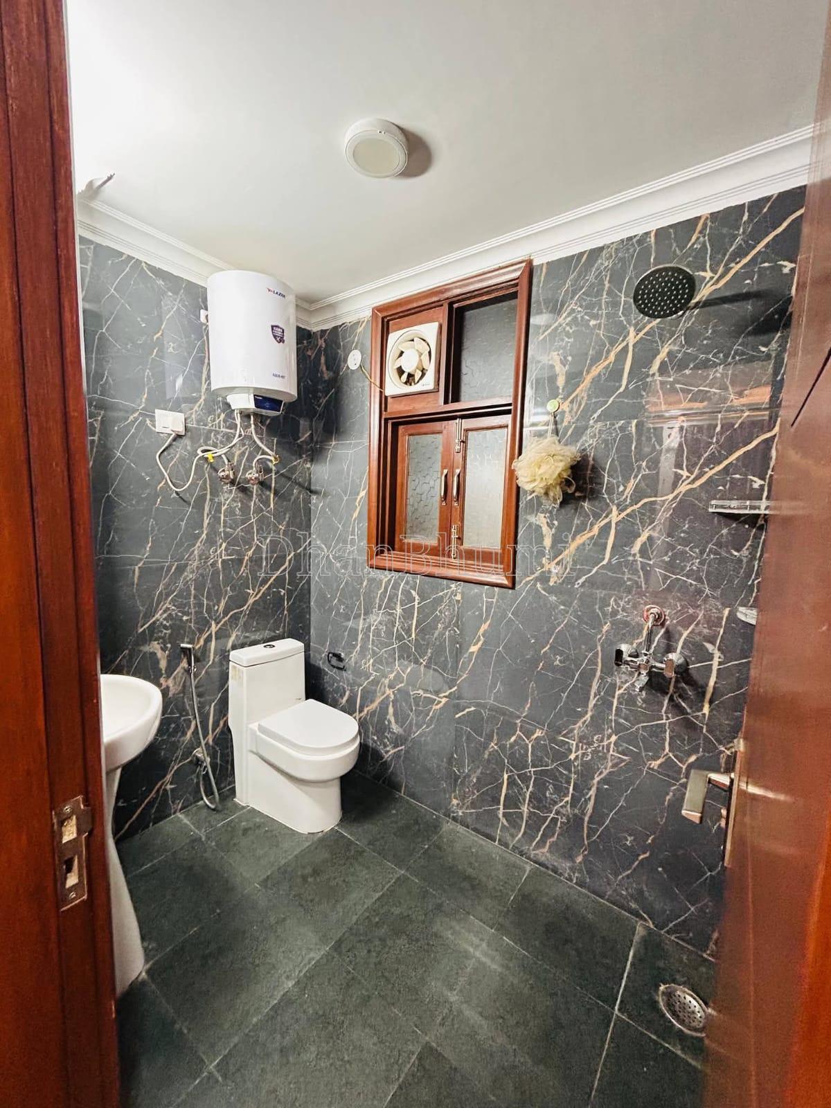 property_images/3_bhk_independent_builder_floor_in_delhi_1778327331_69ff1f2386554.jpeg