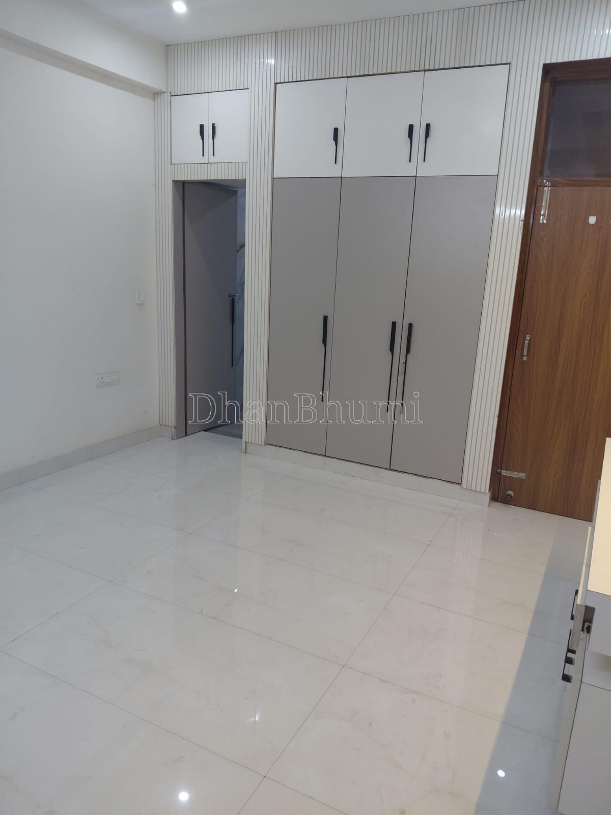 property_images/3_bhk_independent_builder_floor_in_noida_1777717044_69f5cf345cd86.jpeg